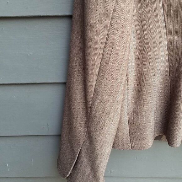 Tahari Brown Herringbone Blazer size 12 - Picture 5 of 9